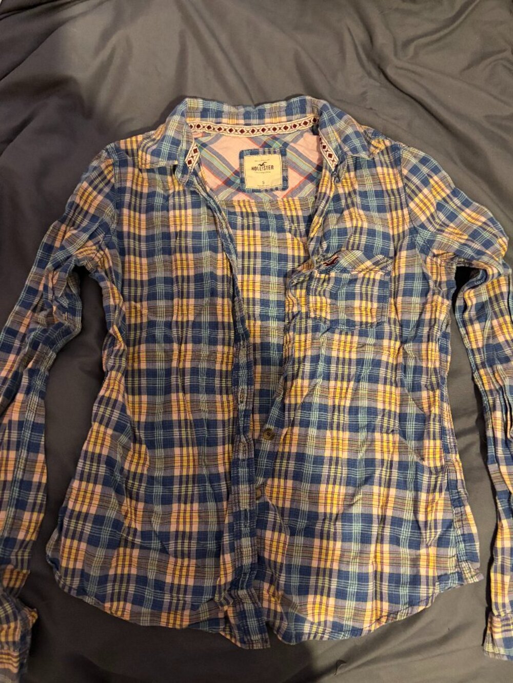 Small Hollister blue and yellow button-up